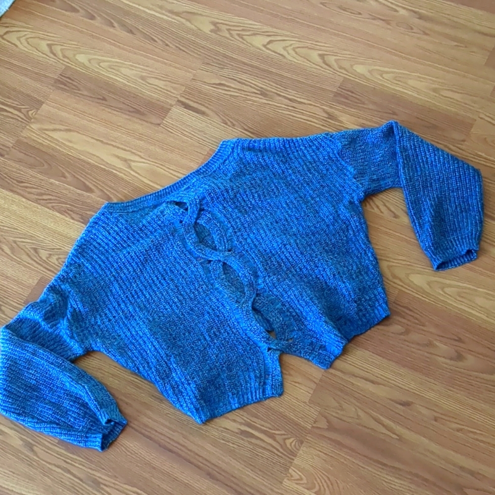 Knit cropped pullover sweater